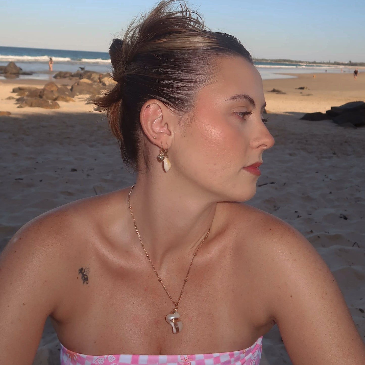 'Vanessa' Seashell Gold Beaded Necklace